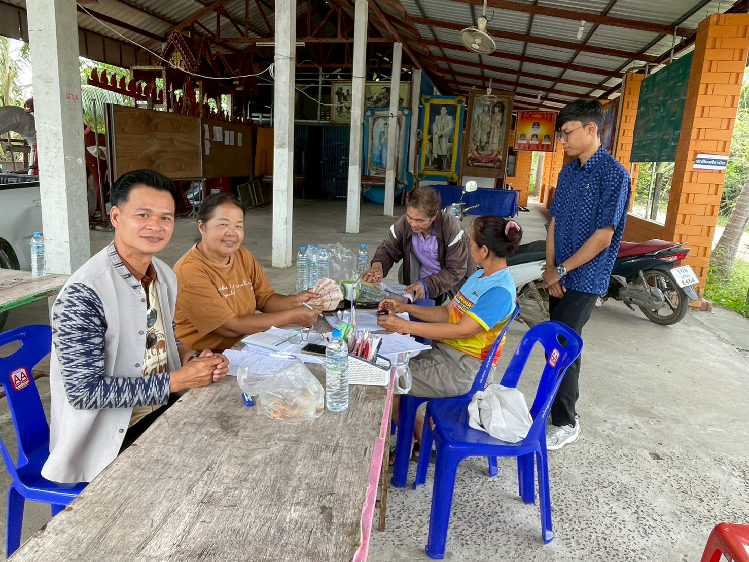 📣 พช.เฉลิมพระเกียรติ CDD CHALOEMPHRAKIAT : GROWTH TEAM PLUS CHALOEMPHAKIEAT จัดทำสื่อประชาสัมพันธ์รูปแบบวีดิทัศน์ โครงการแก้ไขปัญหาความยากจน (กข.คจ) อำเภอเฉลิมพระเกียรติ จ.บุรีรัมย์